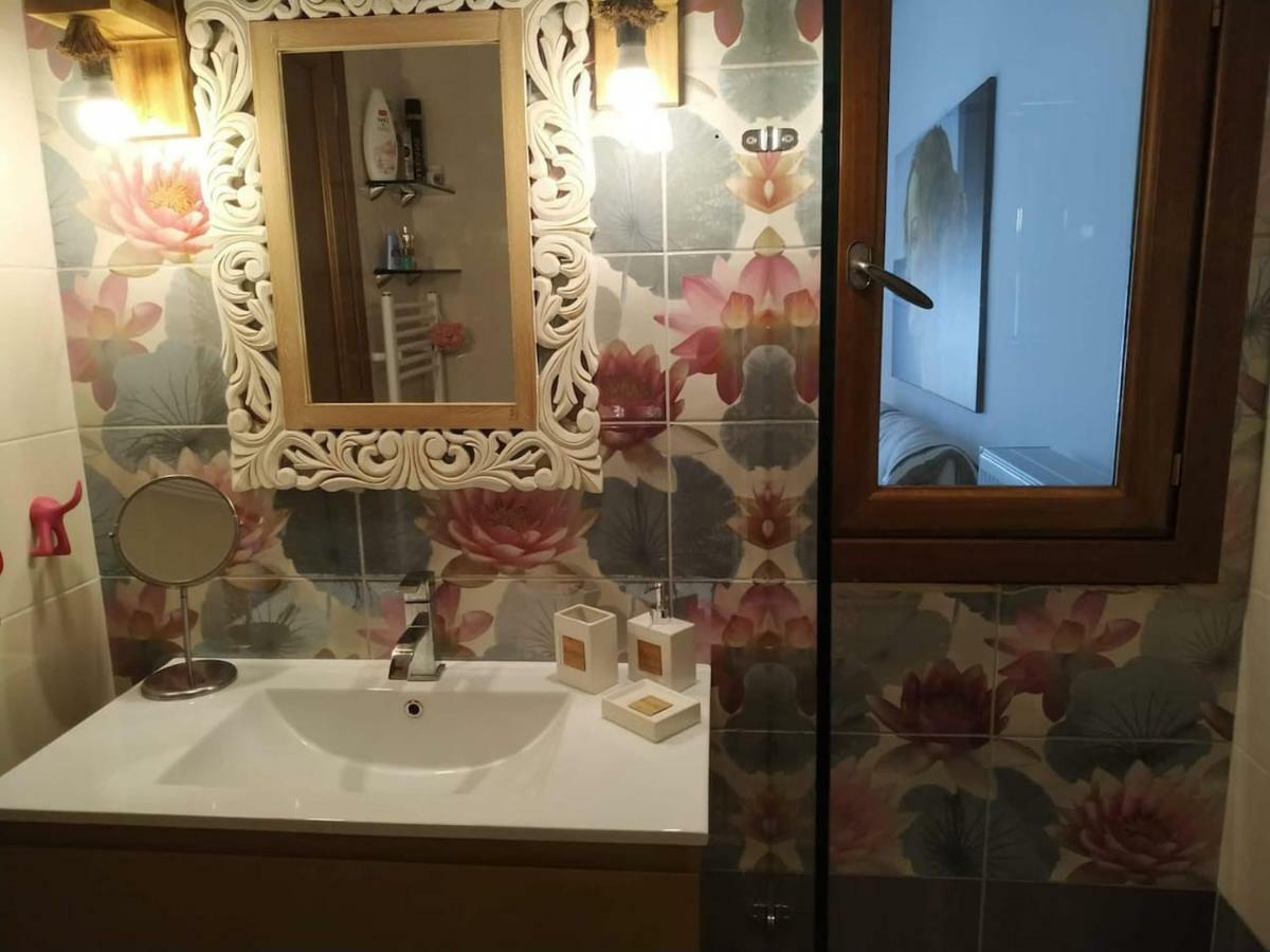 Loutraki Μοναδικής Θέσης Διαμέρισμα Στη Θάλασσα Eksteriør bilde